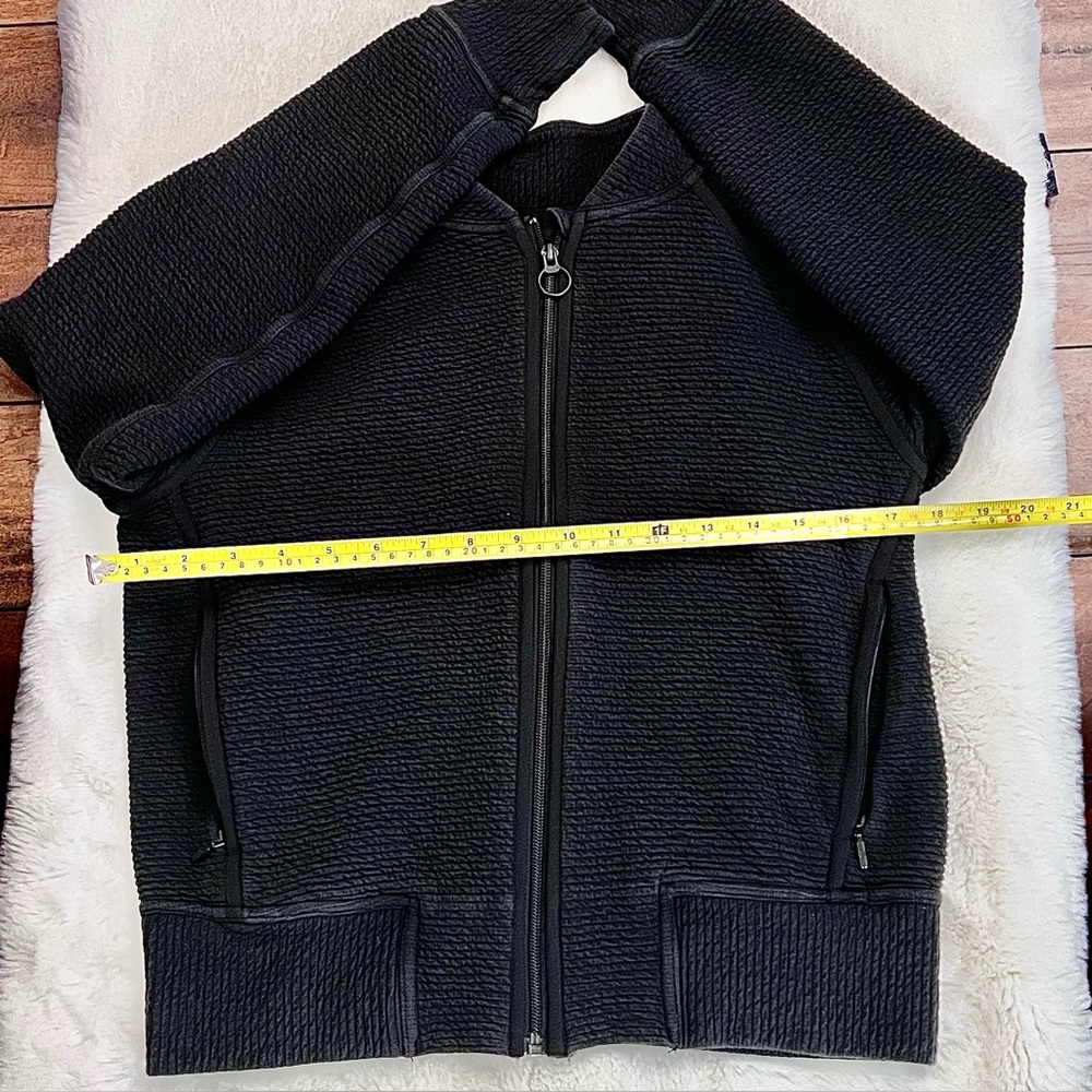 Lululemon On Repeat Bomber Textured Zip Up Jacket Color Black Size 6 - Picture 15 of 16